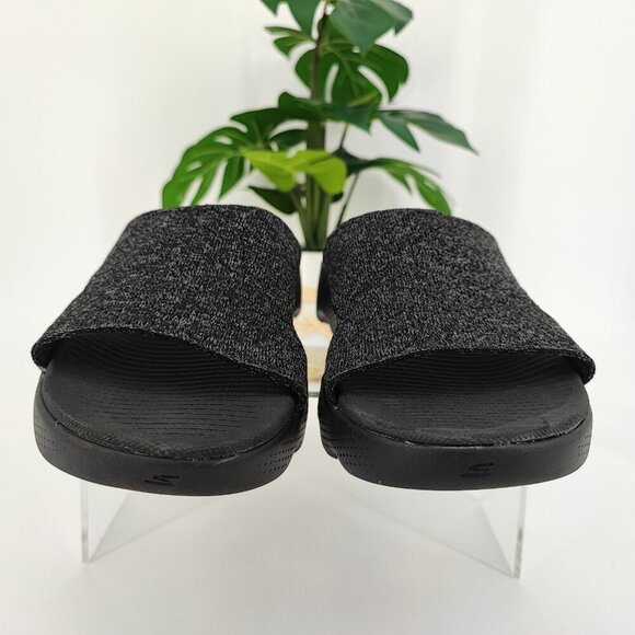 Skechers Woman's Go Walk Massage Fit Vogue Black Sandals Size 9 - Picture 2 of 8